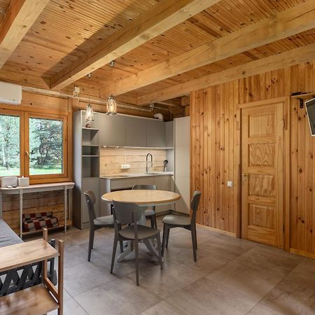 Roze Guest Houses Sklandas Bernāti 外观 照片