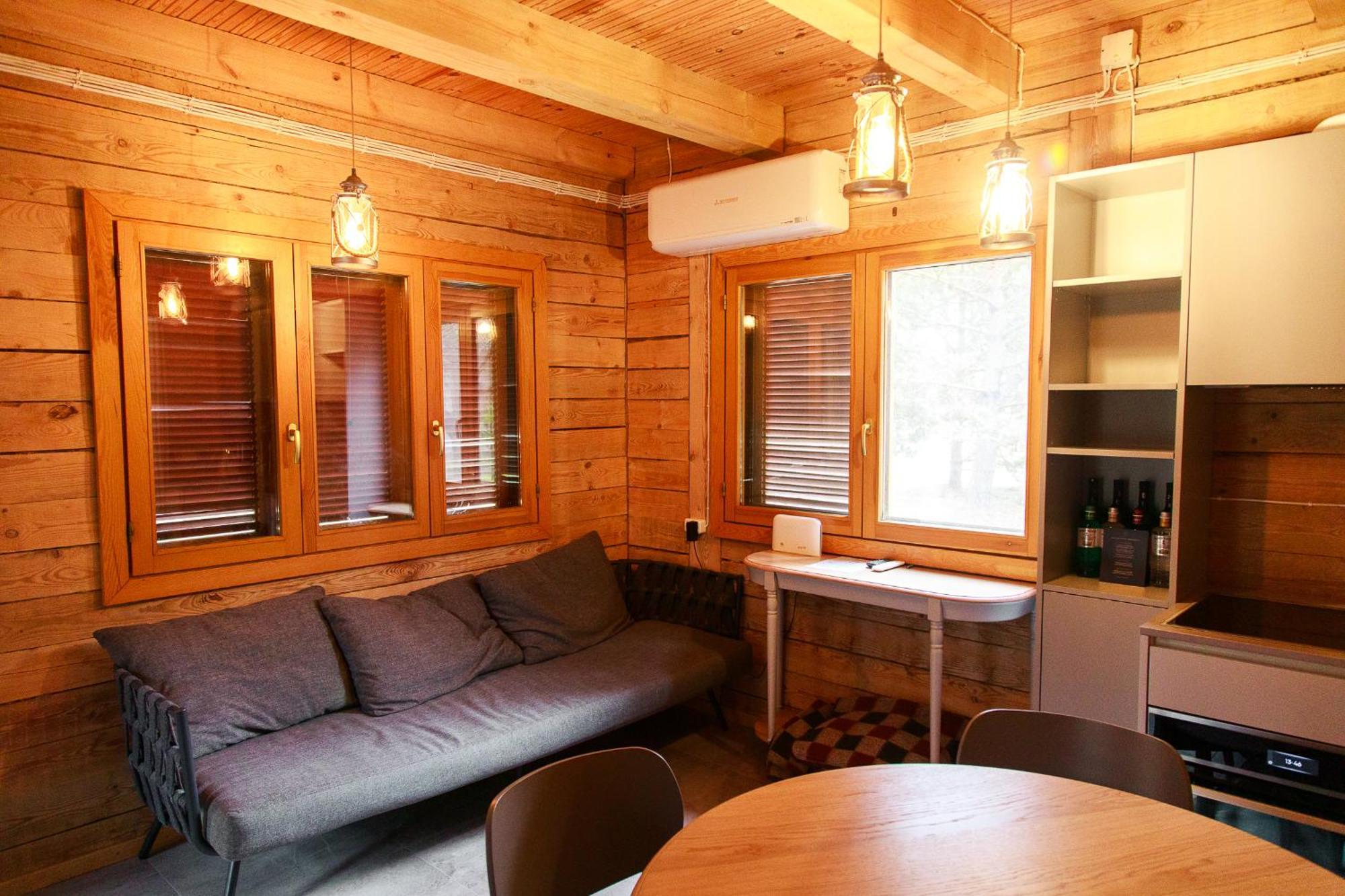 Roze Guest Houses Sklandas Bernāti 外观 照片